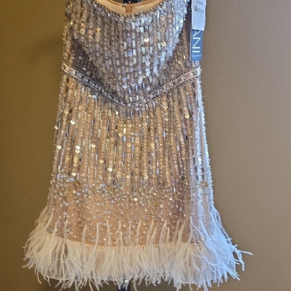Jovani Gold and Silver Embellished Dress Feathers (Ivory/Nude) Sz 6 NWT